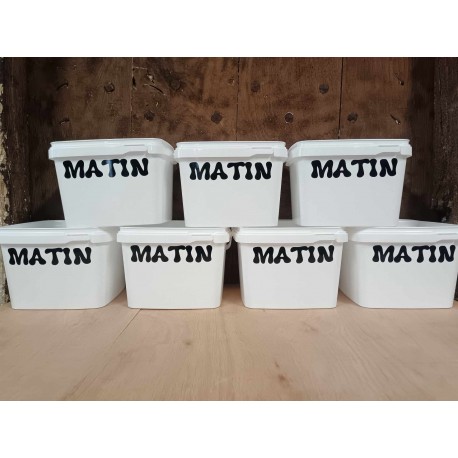 Set of 7 buckets with lids MATIN (morning)